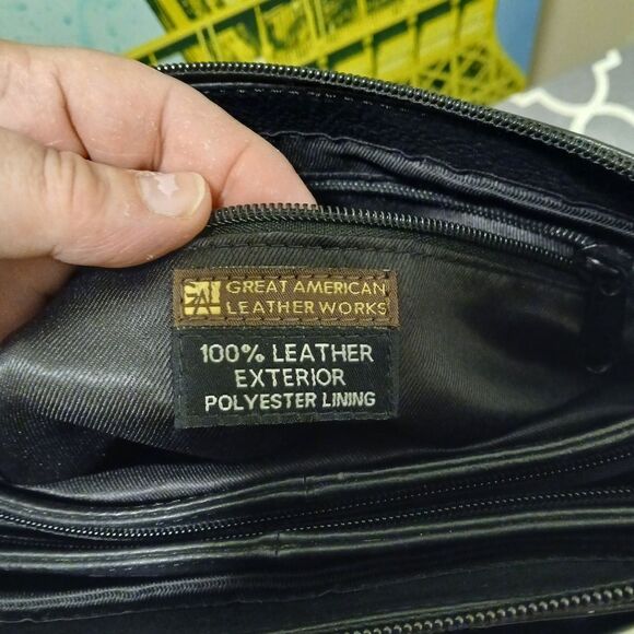 Great AMERICAN LEATHER WORKS Black Leather Crossbody Bag PURSE - Picture 9 of 9
